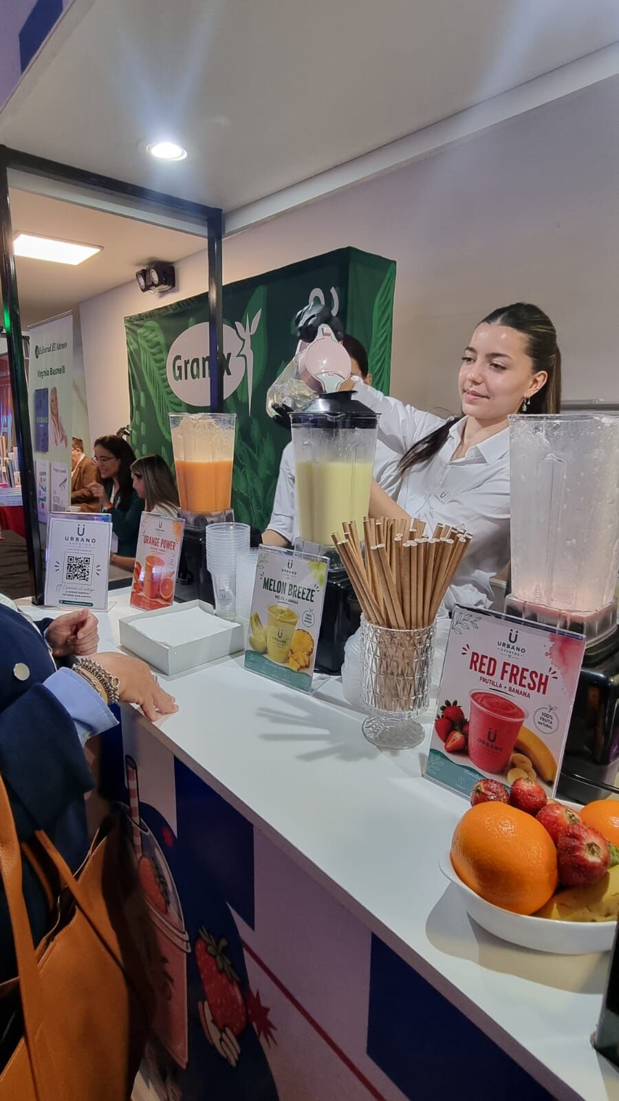 Preparación en vivo de smoothies en un evento